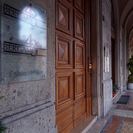 Bergamo Inn 43 Exterior foto