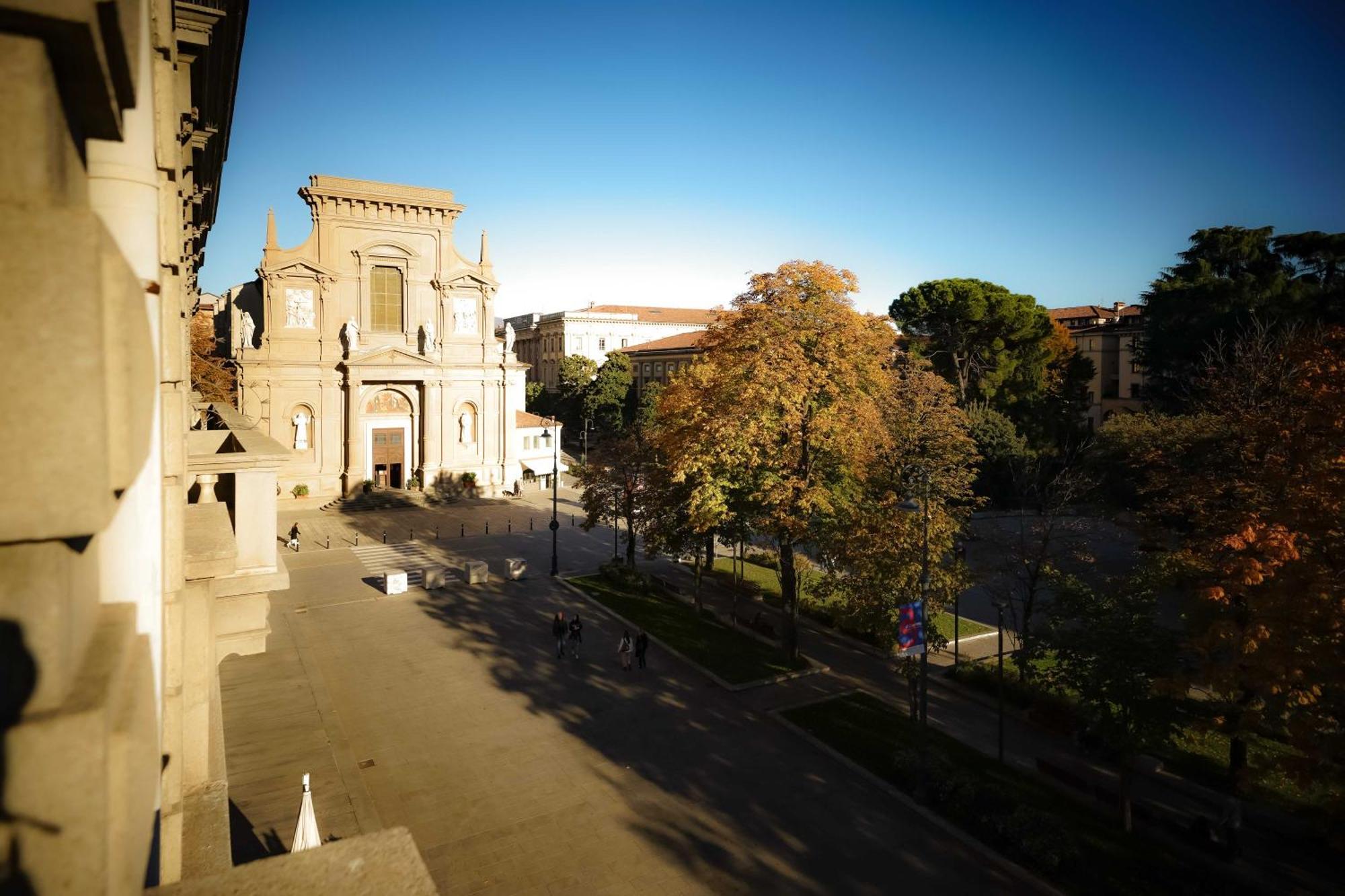 Bergamo Inn 43 Exterior foto